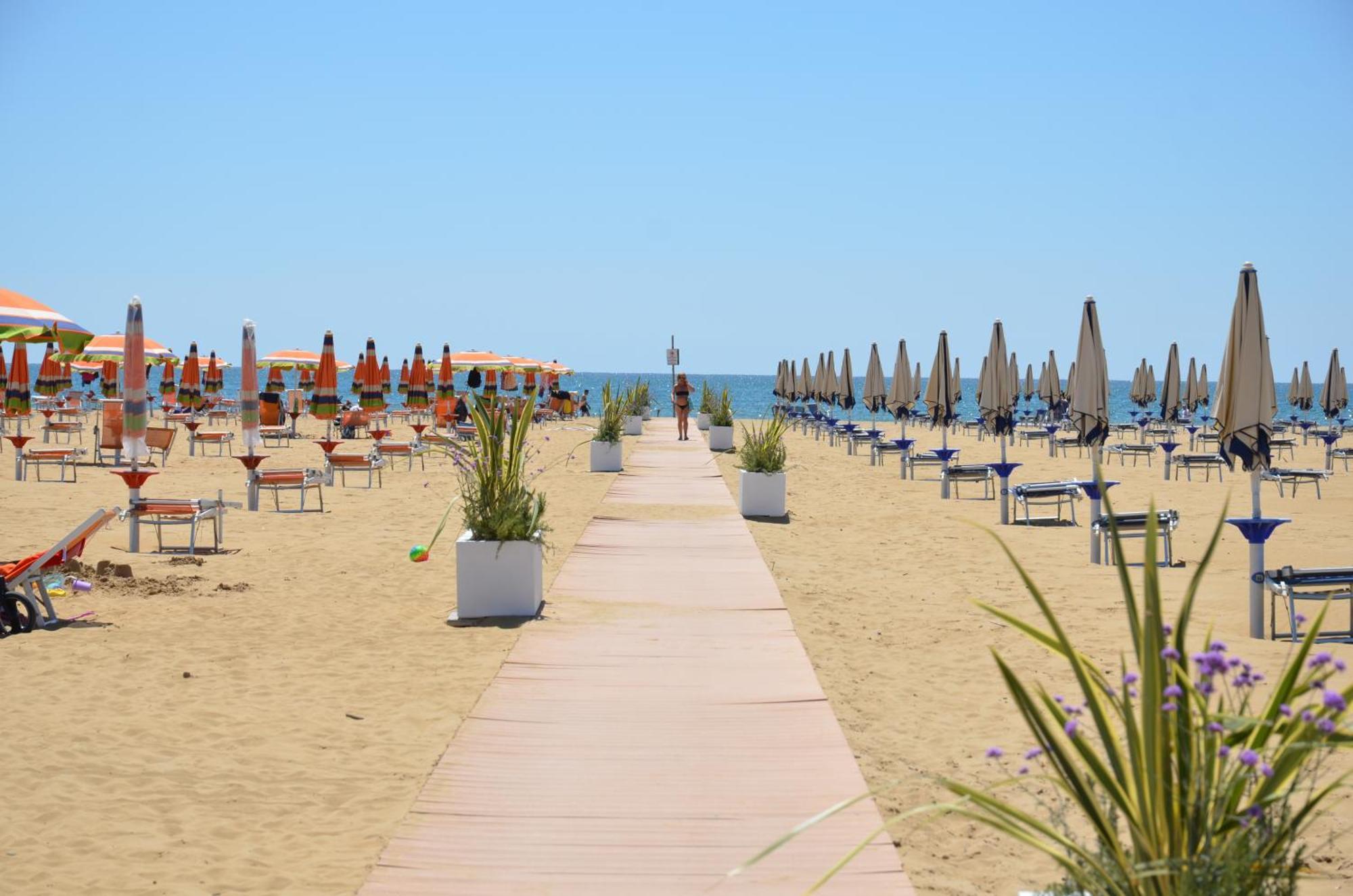 Residenza Delle Terme Apartamento Bibione Exterior foto